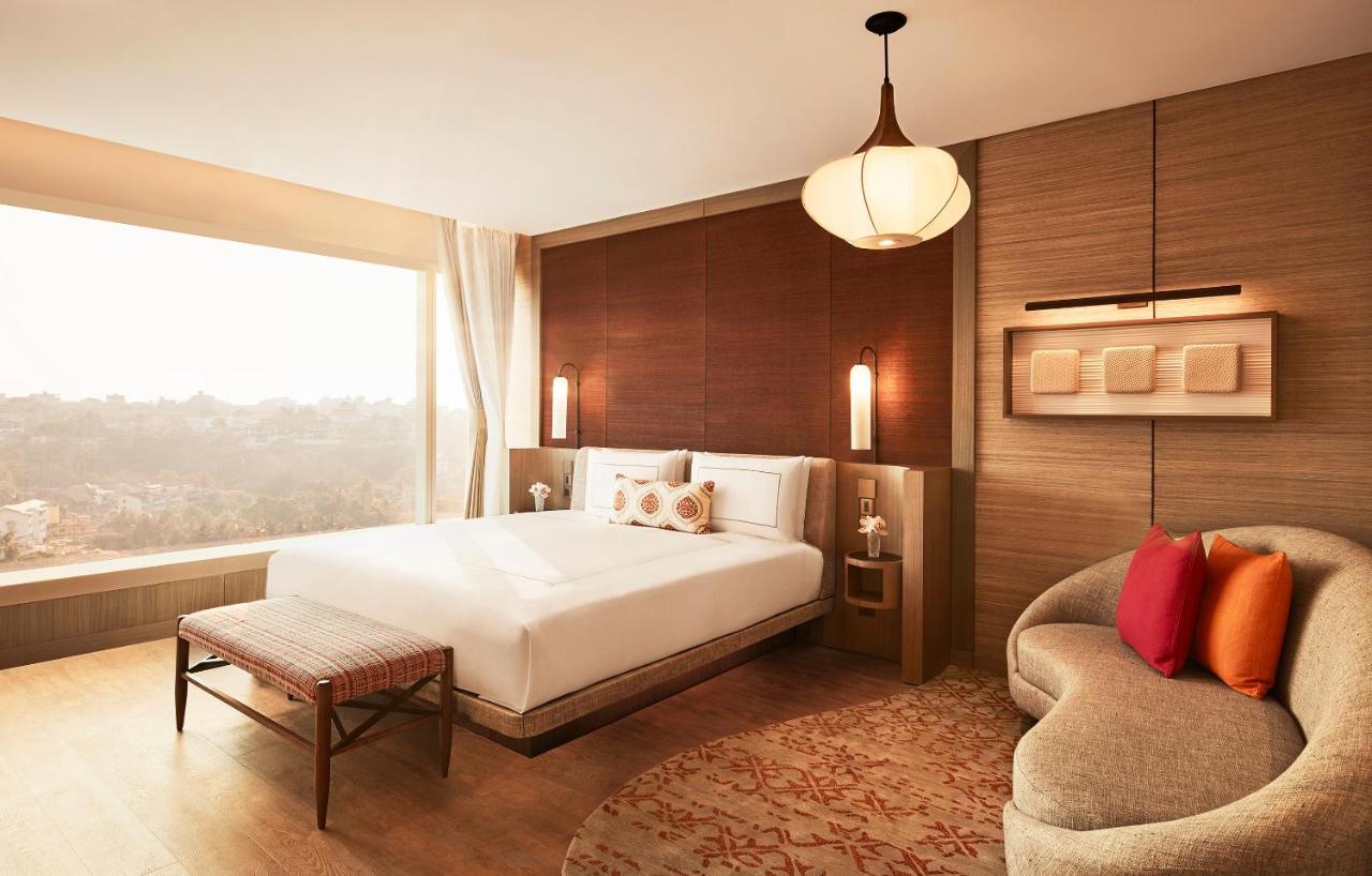 Taj Cidade De Goa Horizon, Goa 파나지 외부 사진 A bedroom at the Taj Mahal Palace